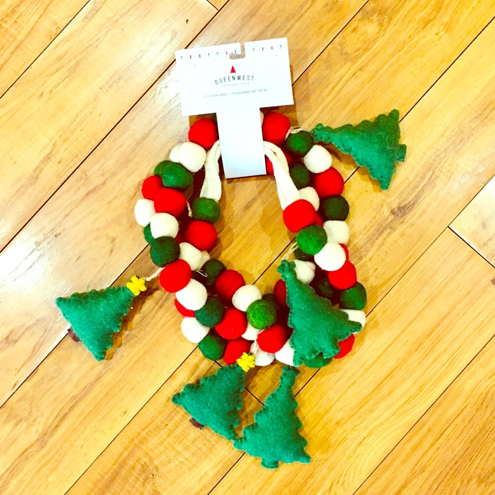 Christmas fleece heavy garland home decor NWT winter home